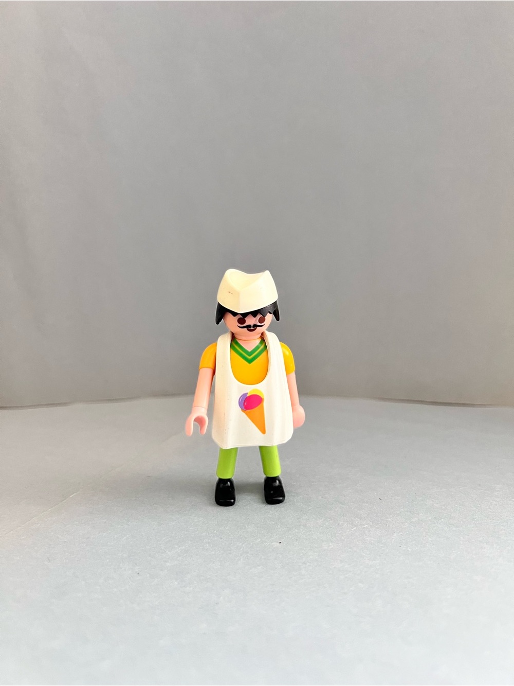 Playmobil Ice Cream Cart Truck Seller Vendor Man Figure